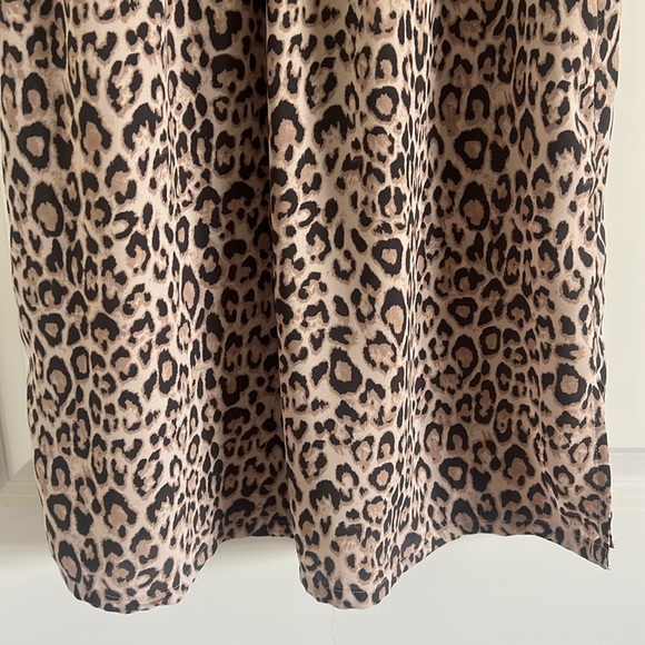 Loft Size XS Leopard Print Sleevelss Halter Top Ties in the back - Picture 3 of 6